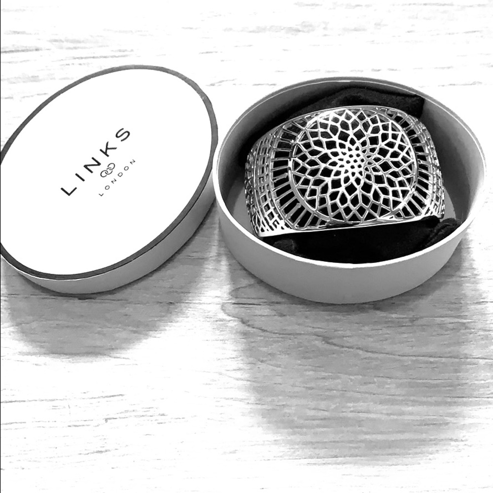NIB Links of London Timeless Cuff Sterling Silver